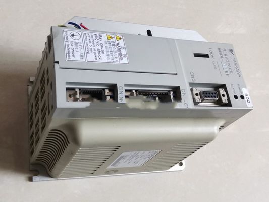 Yaskawa SGDL-03BP AC SERVO AMPLIFIER 100-115V 11A 300W 50/60HZ NEW