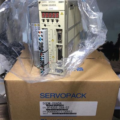 Yaskawa SGDM-08ADA AC SERVO AMPLIFIER 200-230V 5.4A 0.75KW NEW