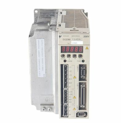 Yaskawa SGDM-15ADA AC SERVO AMPLIFIER 200-230V 9.5A 1.5KW NEW