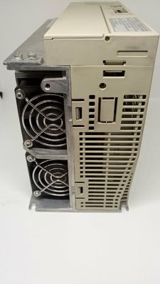 Yaskawa SGDM-20ADA-V AC SERVO AMPLIFIER 200-230V 12A 2KW 50/60HZ NEW