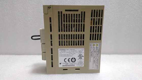 Yaskawa SGDM-A5ADA AC SERVO AMPLIFIER 200-230V 1.1A 0.05KW NEW