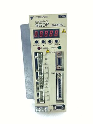 Yaskawa SGDP-04APA AC SERVO AMPLIFIER 200-230V 5.5A 0.4KW 50/60HZ NEW