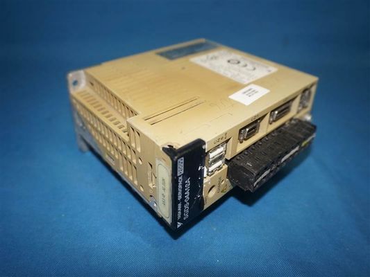Yaskawa SGDS-04A12AY511 AC SERVO AMPLIFIER 200-230V 4.7A 400W NEW