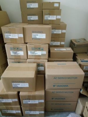 Yaskawa SGDS-10A12A AC SERVO AMPLIFIER 200-230V 4.9A 1KW NEW