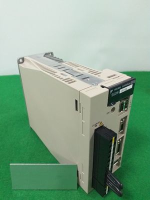 Yaskawa SGDS-10A15A AC SERVO AMPLIFIER 200-230V 4.9A 1KW NEW