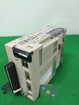Yaskawa SGDS-10A15A AC SERVO AMPLIFIER 200-230V 4.9A 1KW NEW