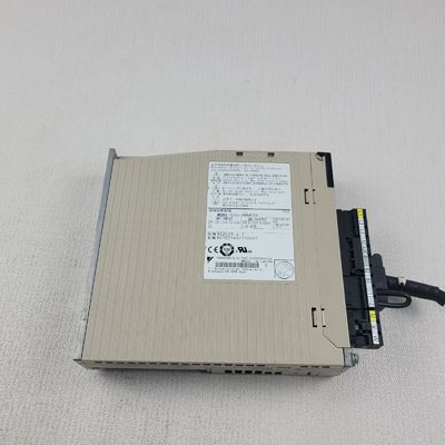 Yaskawa SGDV-2R8A01A AC Servo Amplifier 200 - 230V 400W 3PHASE NEW