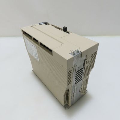 Yaskawa SGDV-330A11A AC Servo Amplifier 200-230V 25A 5KW 50/60HZ