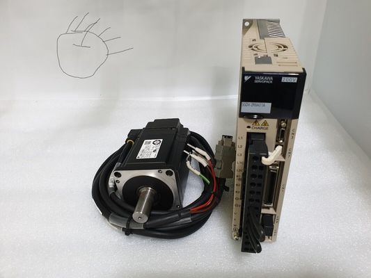 Yaskawa SGDV-5R5A01B00200 AC Servo Amplifier 200-230V 2.5A 500W