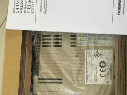 Yaskawa SGDV-R90A01B002000 AC Servo Amplifier 200-230V 0.5A 100W