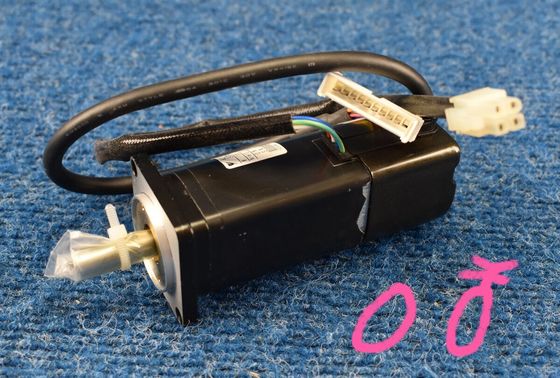 Yaskawa SGM-01A3MA12 AC SERVO MOTOR 100W 200V 0.87A 3000RPM NEW