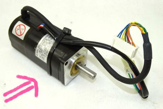 Yaskawa SGM-01A3SO11 AC SERVO MOTOR 100W 200V 0.87A 3000RPM NEW