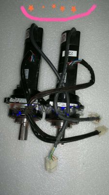 Yaskawa SGM-01A3TE21 AC SERVO MOTOR 100W 200V 0.87A 3000RPM NEW