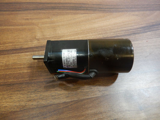 Yaskawa SGM-01ASO11 AC SERVO MOTOR 100W 200V 0.87A 3000RPM NEW