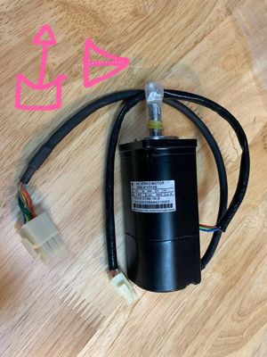 Yaskawa SGM-01V314 AC SERVO MOTOR 100W 200V 0.91A 3000RPM NEW