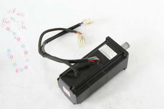 Yaskawa SGM-02A312C AC SERVO MOTOR 200W 200V 2A 3000RPM NEW