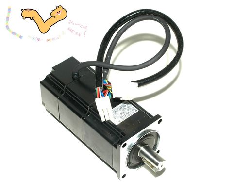 Yaskawa SGM-02A314B AC SERVO MOTOR 200W 200V 2A 3000RPM NEW