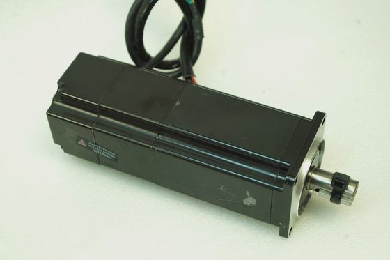 Yaskawa SGM-04A314C AC SERVO MOTOR 400W 200V 2.6A 3000RPM NEW