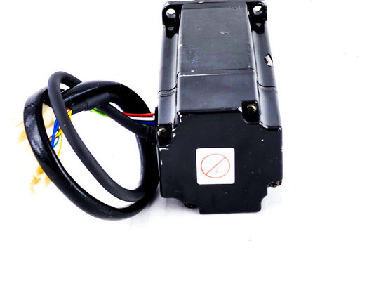 Yaskawa SGM-04A3G22 AC SERVO MOTOR 400W 200V 2.6A 3000RPM NEW