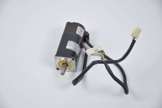 Yaskawa SGM-04AW12 AC SERVO MOTOR 400W 200V 2.6A 3000RPM NEW