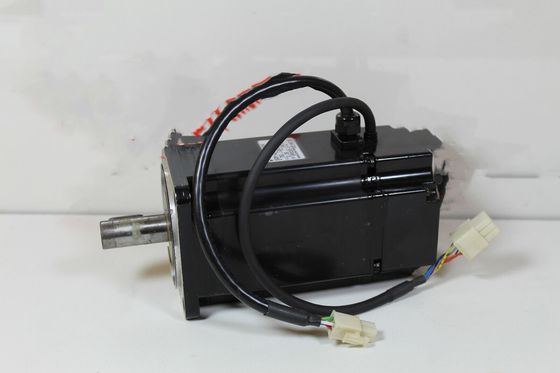 Yaskawa SGM-08A3G26B AC SERVO MOTOR 750W 200V 4.4A 3000RPM NEW