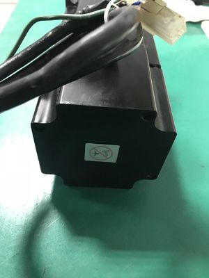 Yaskawa SGM-08AW14 AC SERVO MOTOR 750W 200V 4.4A 3000RPM NEW