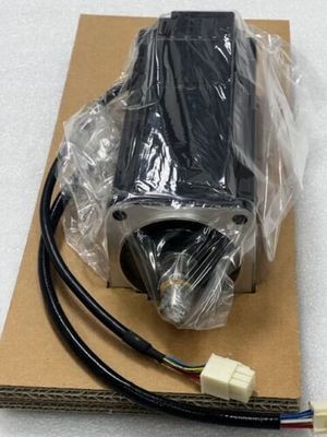 Yaskawa SGM-A3B312 AC SERVO MOTOR 30W 100V 0.42A 3000RPM NEW