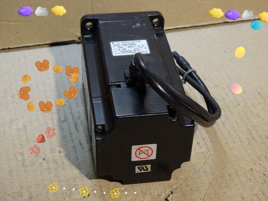 Yaskawa SGM-08U3G32 AC SERVO MOTOR 750W 200V 4.4A 3000RPM NEW