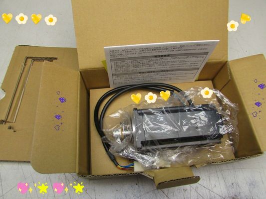 Yaskawa SGM-08V312B AC SERVO MOTOR 750W 200V 4.4A 3000RPM NEW