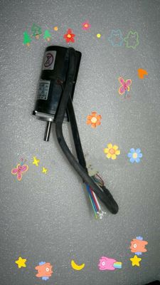 Yaskawa SGM-A5A3NT14 AC SERVO MOTOR 50W 200V 0.6A 3000RPM NEW