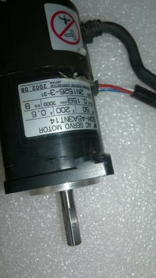 Yaskawa SGM-A5A3NT14 AC SERVO MOTOR 50W 200V 0.6A 3000RPM NEW