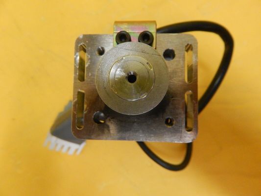 Yaskawa SGMAH-01A1A-AD11 AC SERVO MOTOR 100W 200V 0.91A 3000RPM NEW