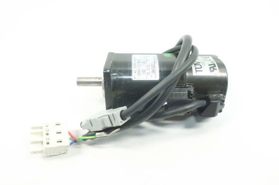 Yaskawa SGMAH-01BBA-TH12 AC SERVO MOTOR 100W 100V 2.4A NEW