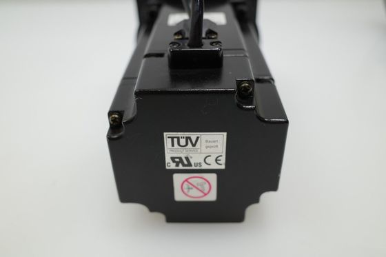 Yaskawa SGMAH-01B1A2S AC SERVO MOTOR 100W 200V 0.91A 3000RPM NEW