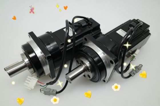 Yaskawa SGMAH-01AAAH161-E AC SERVO MOTOR 100W 200V 0.91A NEW
