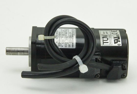 Yaskawa SGMAH-01BAA41 AC SERVO MOTOR 100W 100V 2.4A 3000RPM NEW