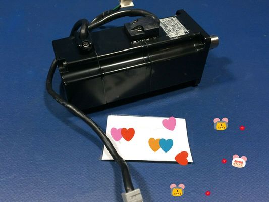 Yaskawa SGMAH-02A1A6B AC SERVO MOTOR 200W 200V 2.1A 3000RPM NEW