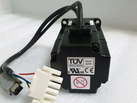 Yaskawa SGMAH-02AAA41 AC SERVO MOTOR 200W 200V 2.1A 3000RPM NEW