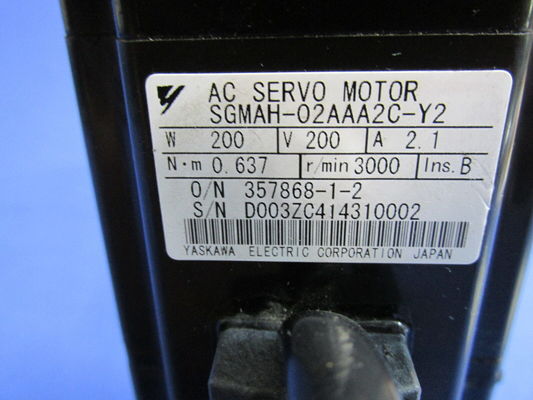 Yaskawa SGMAH-02AAA2C-Y2 AC SERVO MOTOR 200W 200V 2.1A 3000RPM NEW