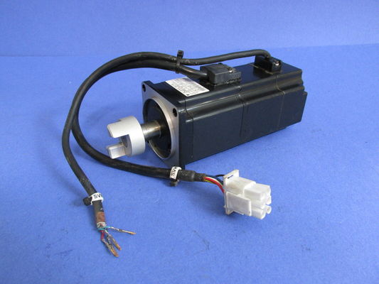 Yaskawa SGMAH-02AAA2C-Y2 AC SERVO MOTOR 200W 200V 2.1A 3000RPM NEW