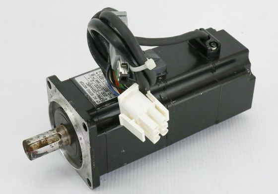 Yaskawa SGMAH-02AAA6C AC SERVO MOTOR 200W 200V 2.1A 3000RPM NEW