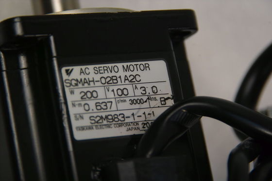 Yaskawa SGMAH-02B1A2C AC SERVO MOTOR 200W 100V 3A 3000RPM NEW