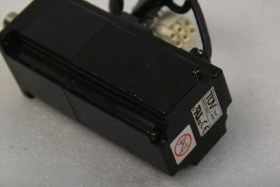 Yaskawa SGMAH-02B1A2C AC SERVO MOTOR 200W 100V 3A 3000RPM NEW