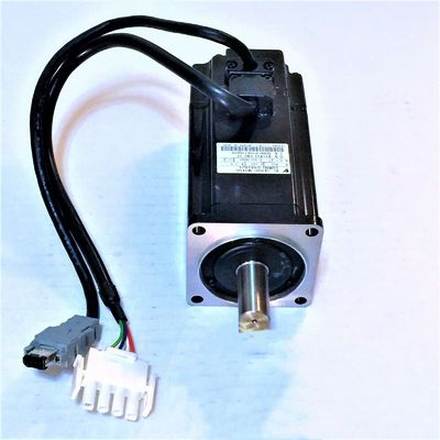 Yaskawa SGMAH-04A1A21 AC SERVO MOTOR 400W 200V 2.8A 3000RPM NEW