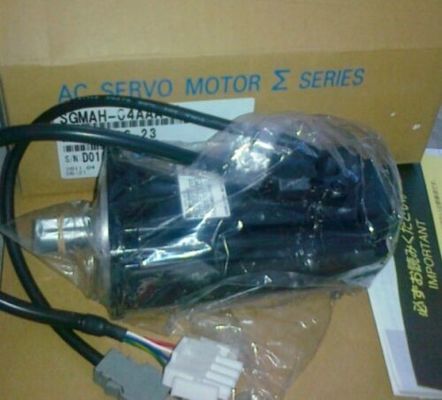 Yaskawa SGMAH-04A1A6C AC SERVO MOTOR 400W 200V 2.8A 3000RPM NEW