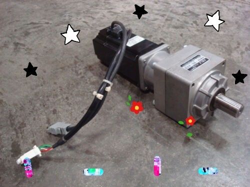 Yaskawa SGMAH-04AAA6C AC SERVO MOTOR 400W 200V 3000RPM 2.8A NEW