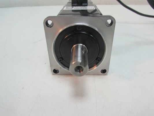 Yaskawa SGMAH-04AAAHB61 AC SERVO MOTOR 400W 200V 3000RPM 2.8A NEW