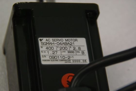 Yaskawa SGMAH-04ABA21 AC SERVO MOTOR 400W 200V 3000RPM 2.8A NEW