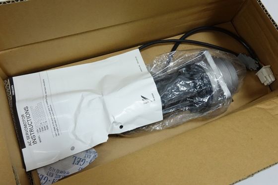 Yaskawa SGMAH-A3A1AJ361 AC SERVO MOTOR 30W 200V 3000RPM 0.44A NEW
