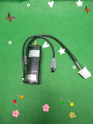 Yaskawa SGMAH-A5AAA2B AC SERVO MOTOR 50W 200V 3000RPM 0.6A NEW